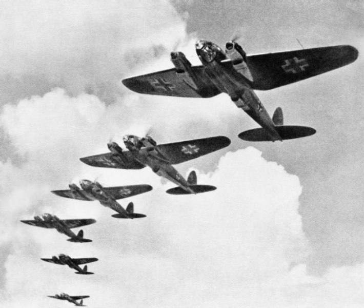 Aviones volando durante la Batalla de Inglaterra